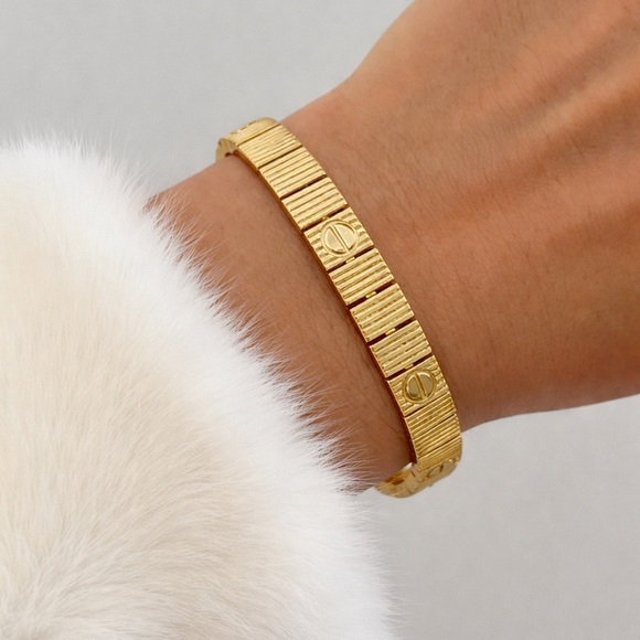 SC JEWELRY Jewelry - Love Series Inspired Bracelet | 14k Gold Tone | Luxury Style | Luxury Jewelry